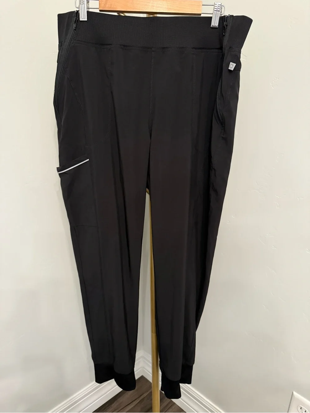 Cherokee Infinity Jogger Pants Black Cargo Scrub XL Mid Rise Stretch